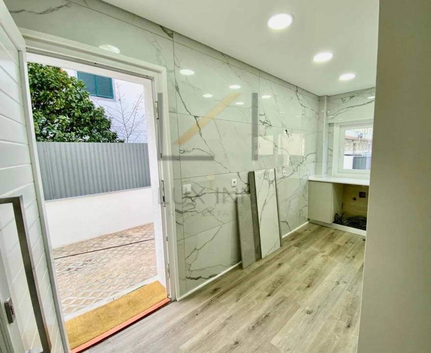 Moradia T4 para Venda em Agualva e Mira-Sintra Foto 14