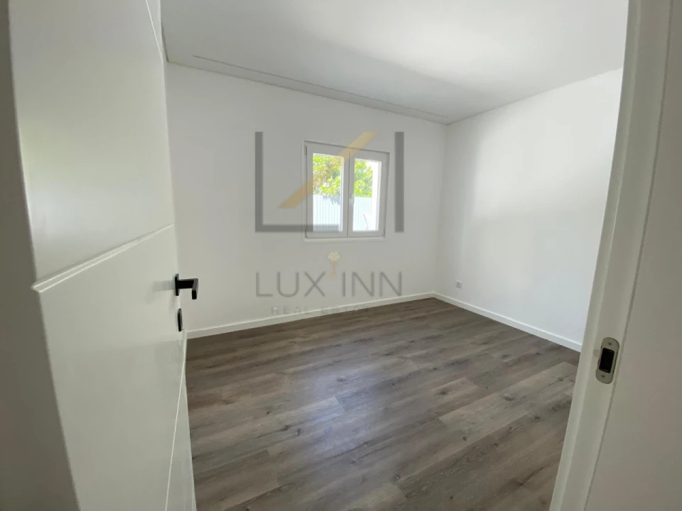 Moradia T4 para Venda em Agualva e Mira-Sintra Foto 23