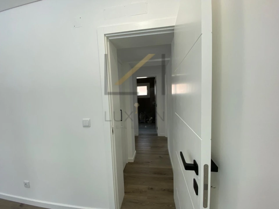 Moradia T4 para Venda em Agualva e Mira-Sintra Foto 28