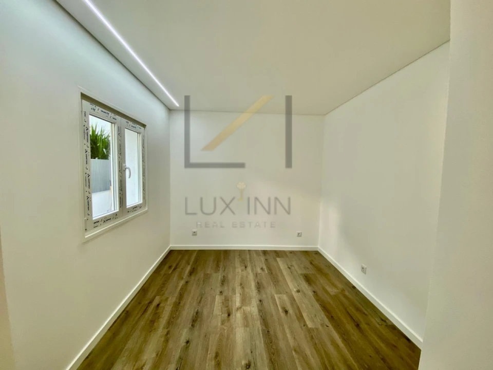 Moradia T4 para Venda em Agualva e Mira-Sintra Foto 29