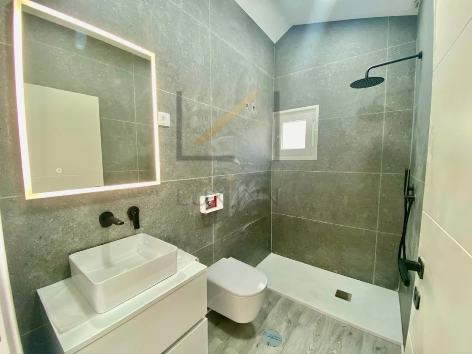 Moradia T4 para Venda em Agualva e Mira-Sintra Foto 42