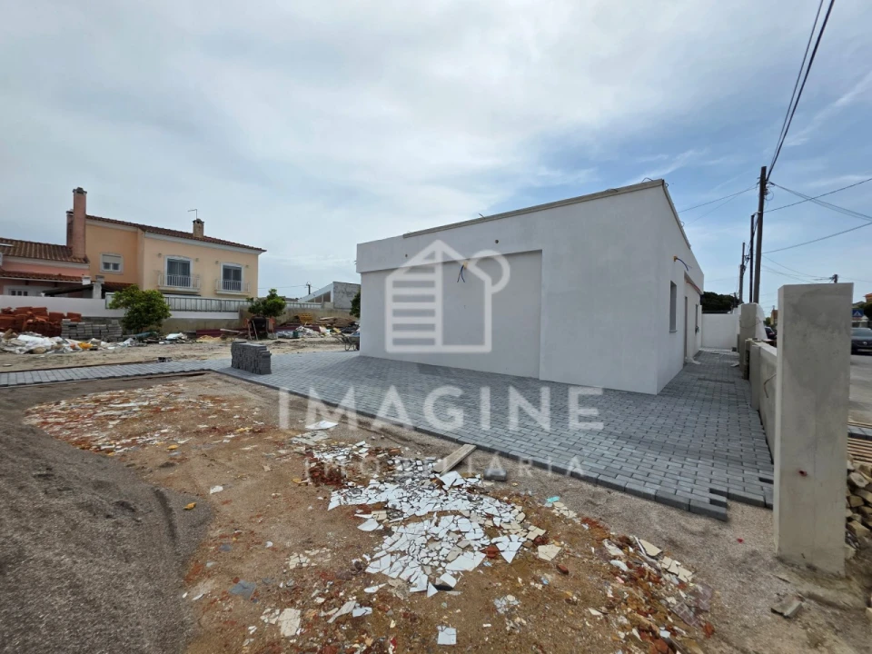 Moradia T3 para Venda em Quinta do Anjo Foto 32