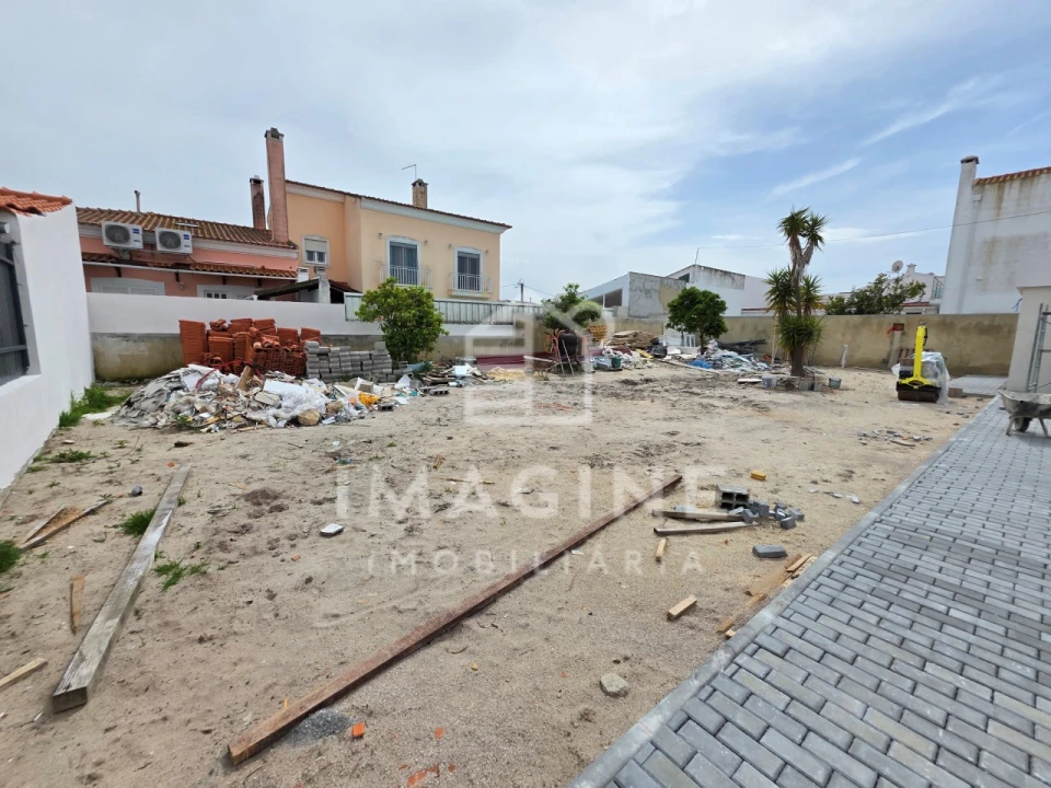 Moradia T3 para Venda em Quinta do Anjo Foto 34