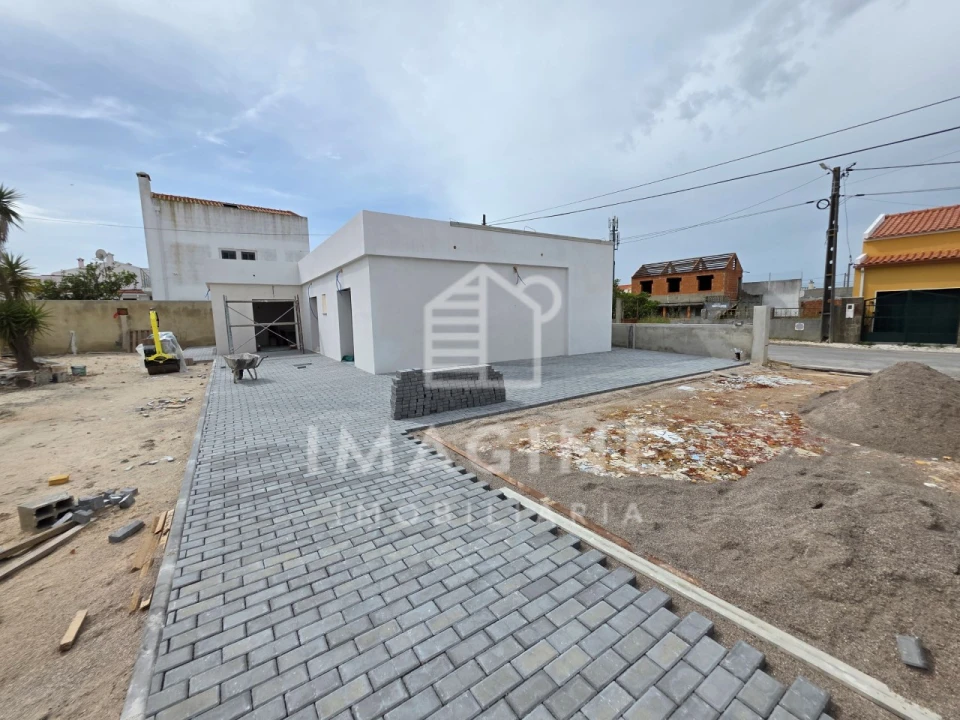 Moradia T3 para Venda em Quinta do Anjo Foto 1