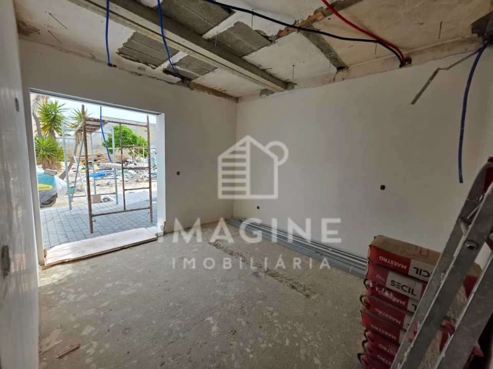 Moradia T3 para Venda em Quinta do Anjo Foto 47