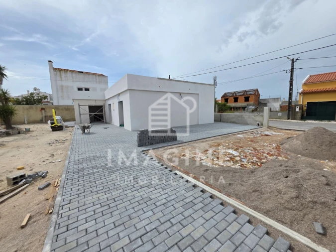 Moradia T3 para Venda em Quinta do Anjo Foto 1