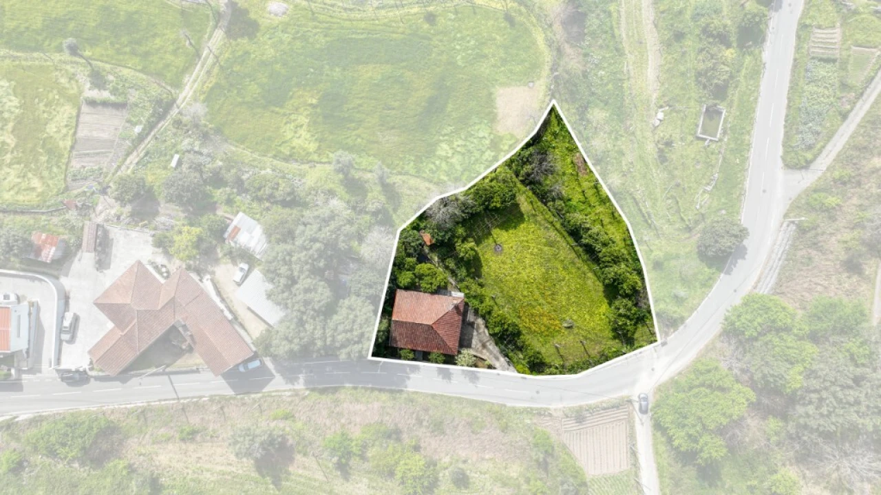 Moradia T3 para Venda em Caires Foto 24