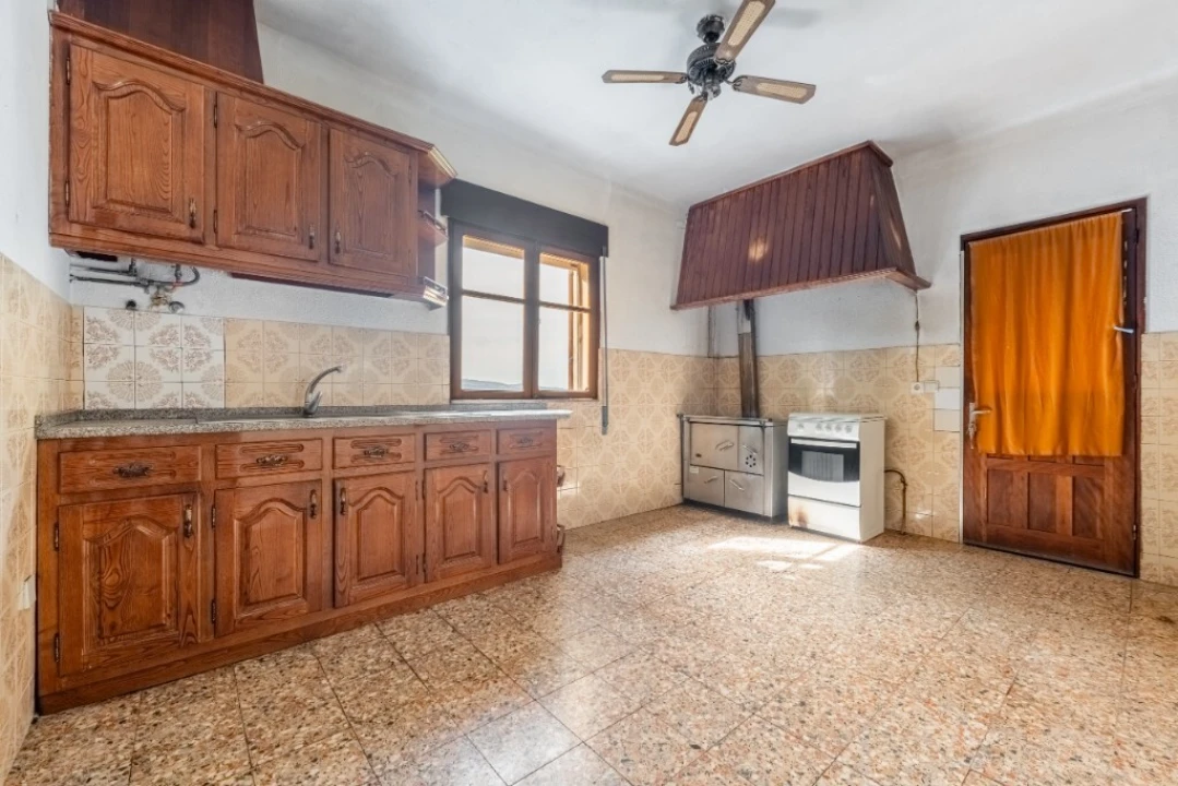 Moradia T3 para Venda em Caires Foto 4