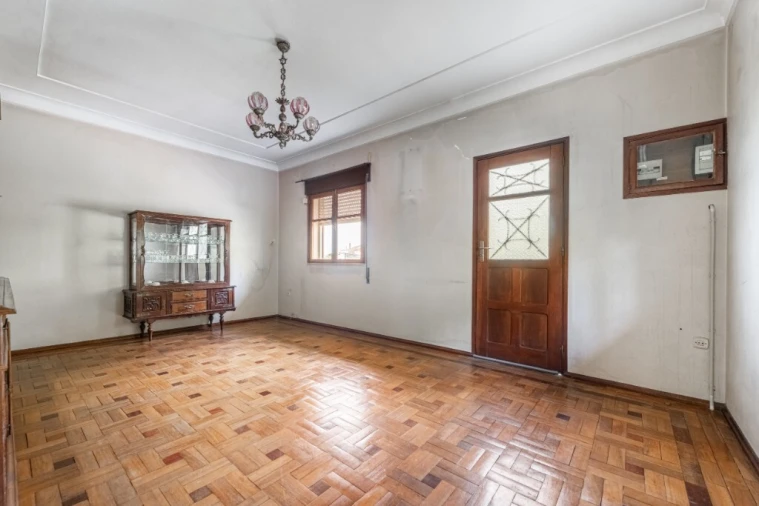 Moradia T3 para Venda em Caires Foto 2