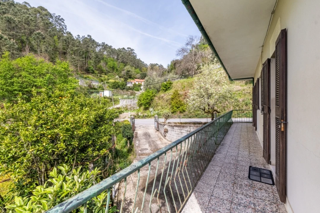 Moradia T3 para Venda em Caires Foto 17