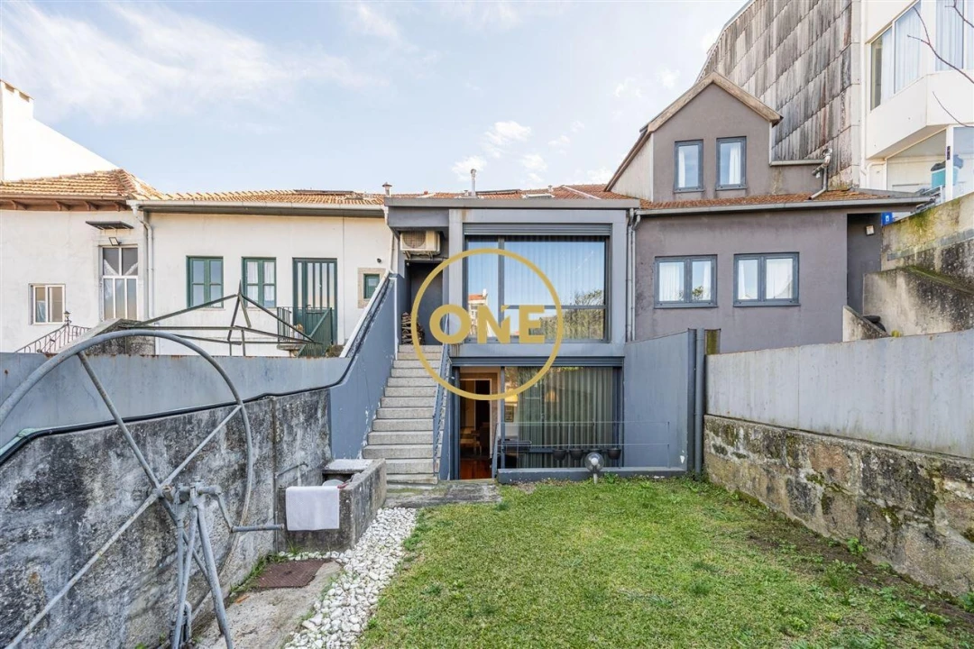 Moradia T3 para Venda em Paranhos Foto 15