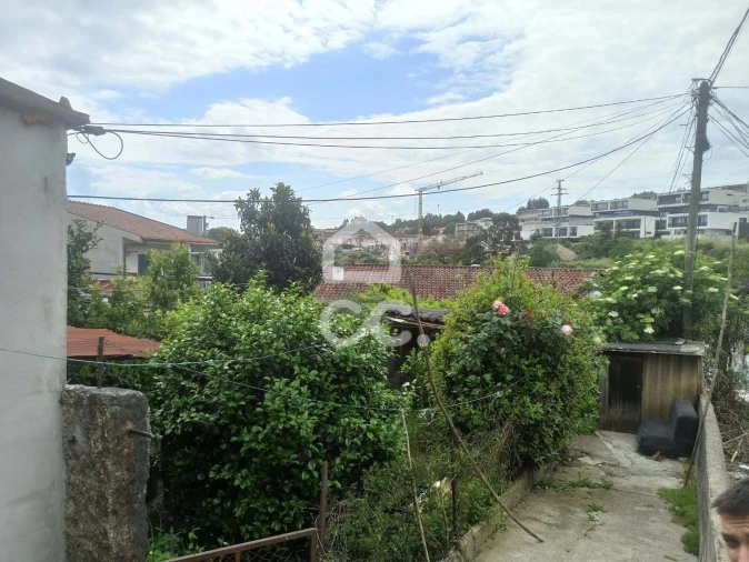 Moradia T1 para Venda em Creixomil Foto 24