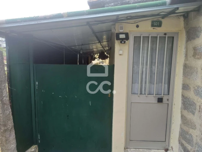 Moradia T1 para Venda em Creixomil Foto 6