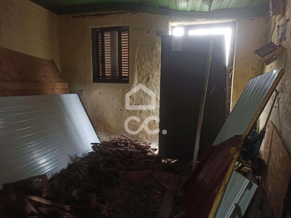 Moradia T1 para Venda em Creixomil Foto 27