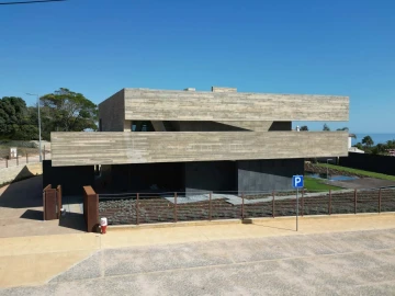Moradia T4 para Venda em Lagos (São Sebastião e Santa Maria)