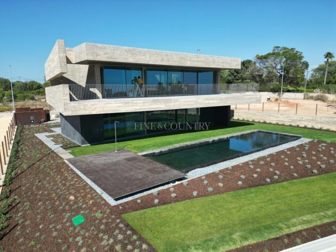 Moradia T4 para Venda em Lagos (São Sebastião e Santa Maria) Foto 27