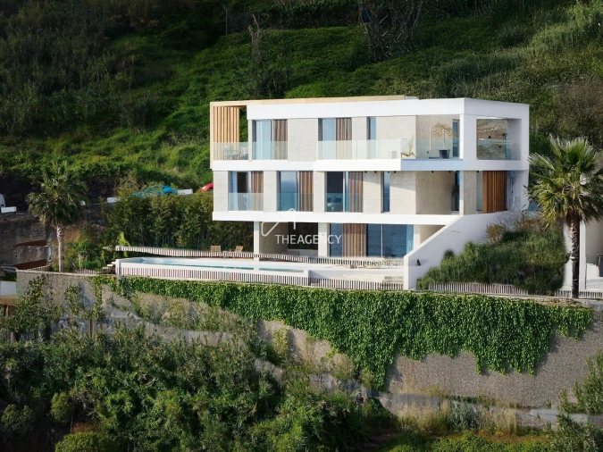 Apartamento T4 para Venda em Arco da Calheta Foto 63