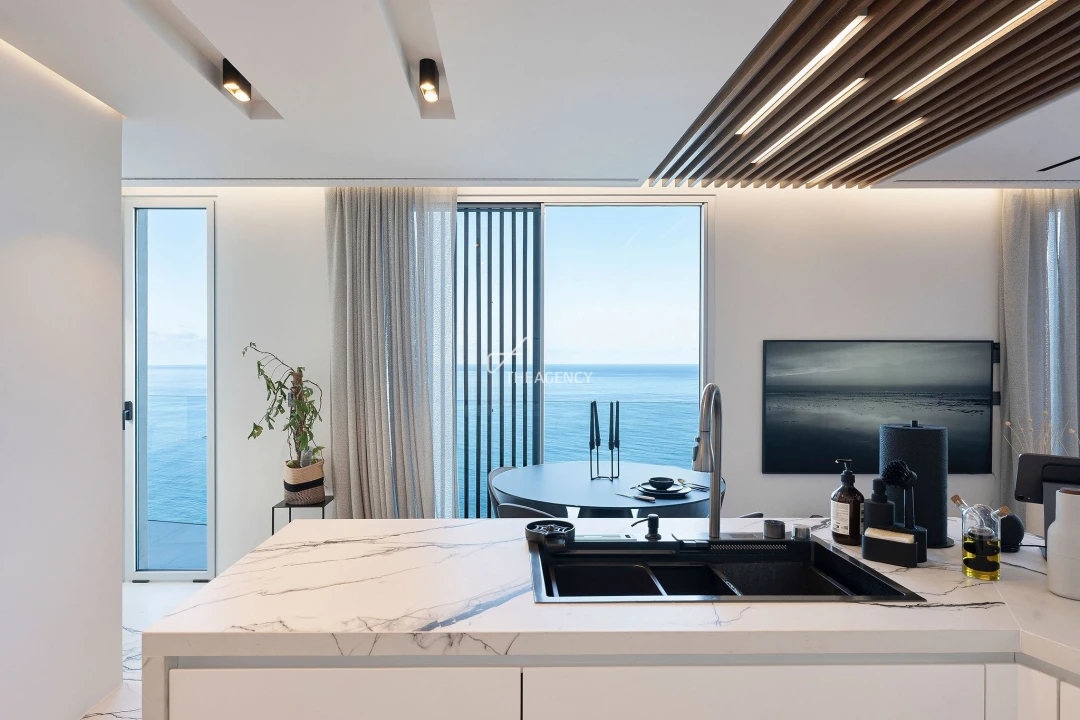 Apartamento T4 para Venda em Arco da Calheta Foto 46