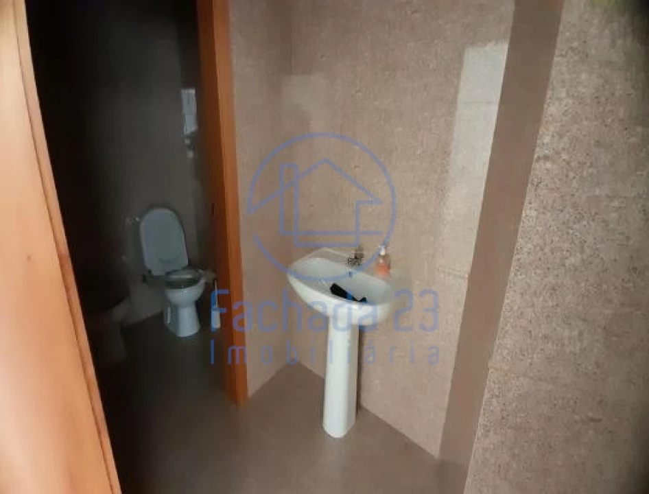 Negócio para Venda em Murça Foto 3