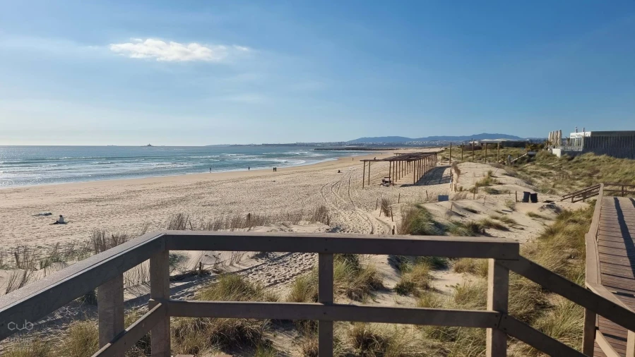 Apartamento T5 para Venda em Costa da Caparica Foto 21