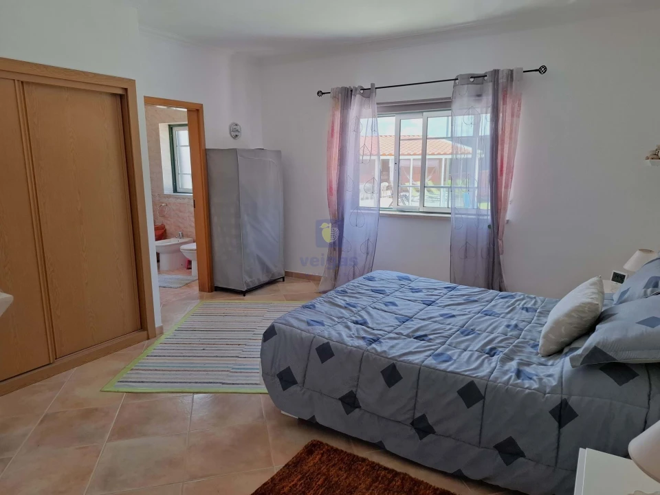 Moradia T5 para Venda em A dos Negros Foto 11