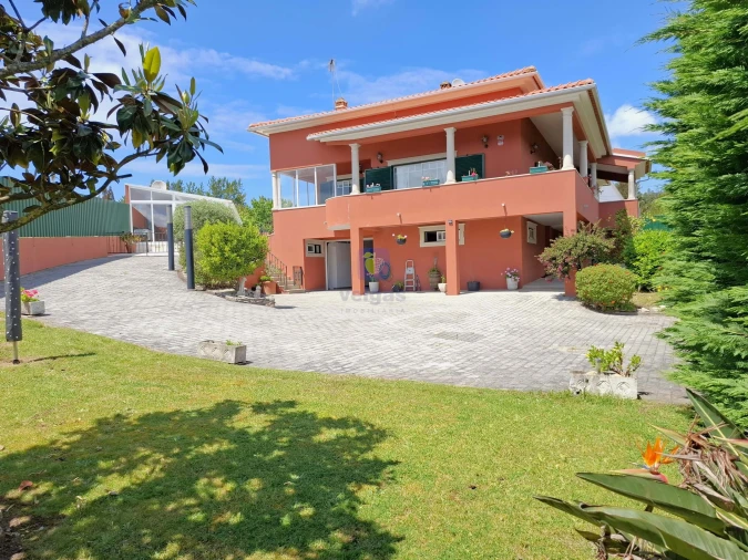 Moradia T5 para Venda em A dos Negros Foto 2