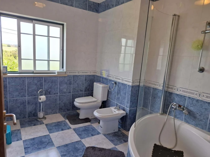 Moradia T5 para Venda em A dos Negros Foto 16