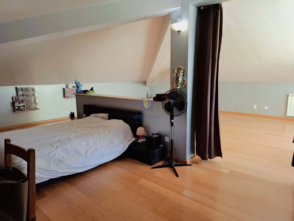 Moradia T5 para Venda em A dos Negros Foto 21