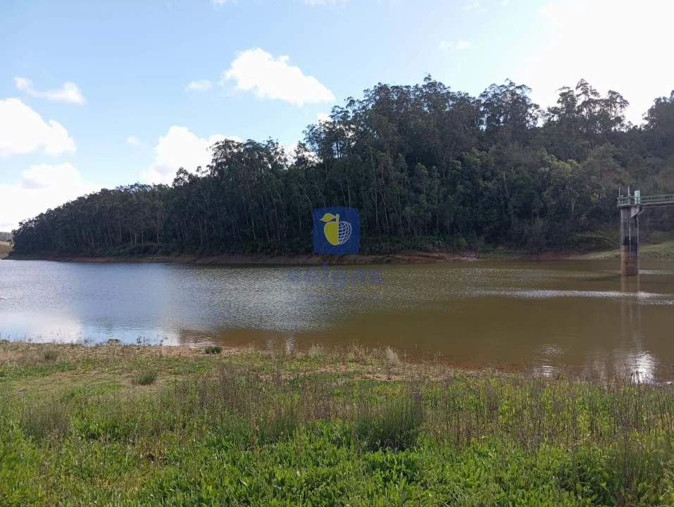 Terreno para Venda em Alvorninha Foto 1