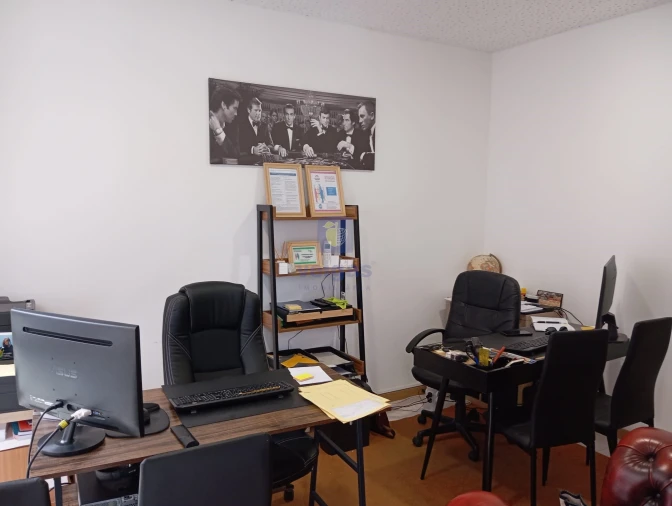 Escritório para Venda em Caldas da Rainha - Santo Onofre e Serra do Bouro Foto 3