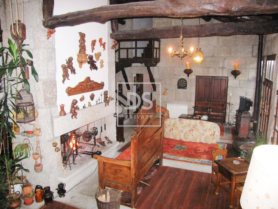 Quinta T9 para Venda em Santa Clara de Louredo Foto 26