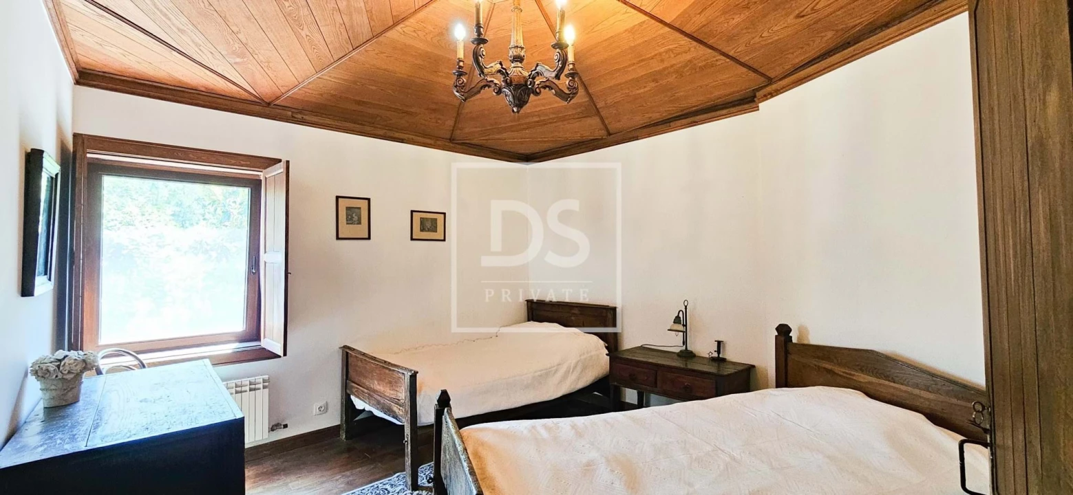 Quinta T9 para Venda em Santa Clara de Louredo Foto 24