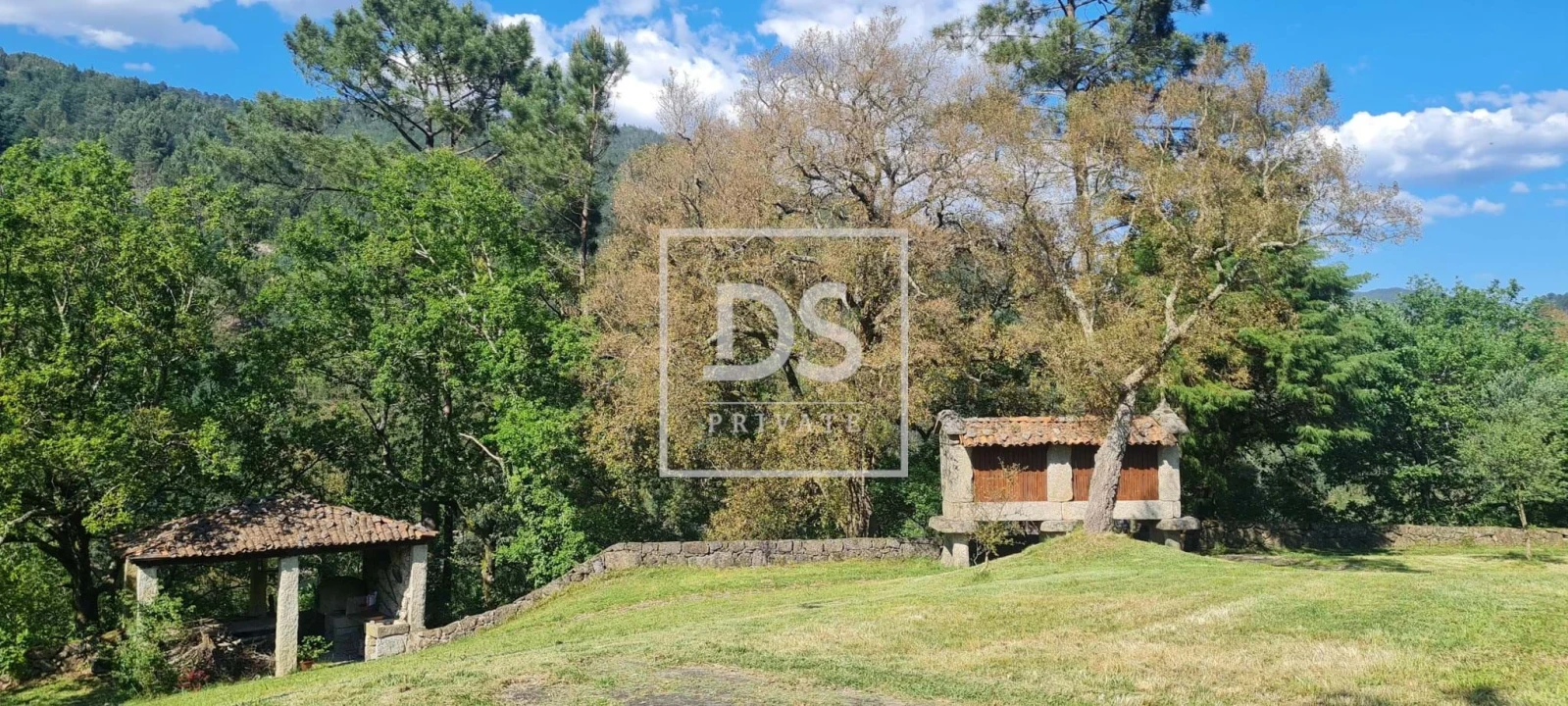 Quinta T9 para Venda em Santa Clara de Louredo Foto 33