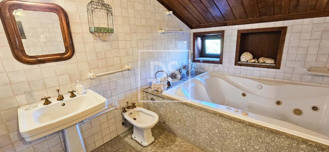 Quinta T9 para Venda em Santa Clara de Louredo Foto 16