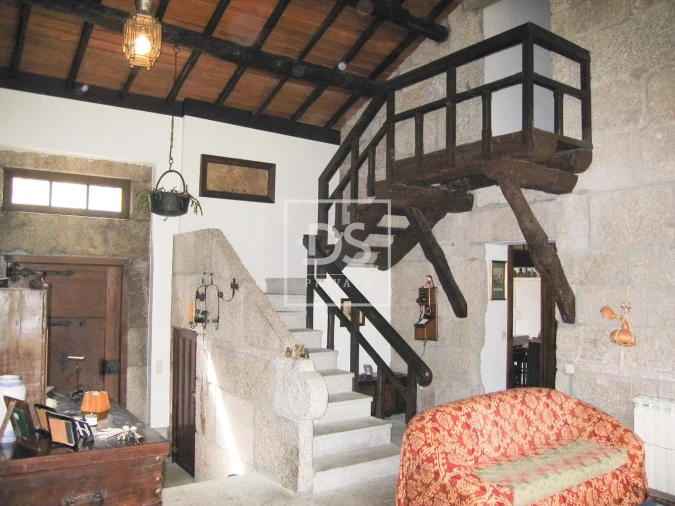 Quinta T9 para Venda em Santa Clara de Louredo Foto 9