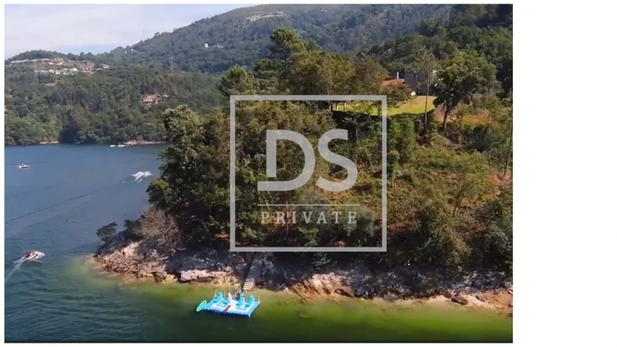 Quinta T9 para Venda em Santa Clara de Louredo