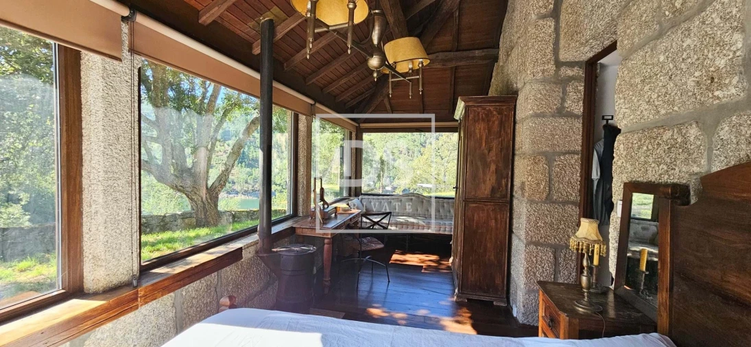 Quinta T9 para Venda em Santa Clara de Louredo Foto 11