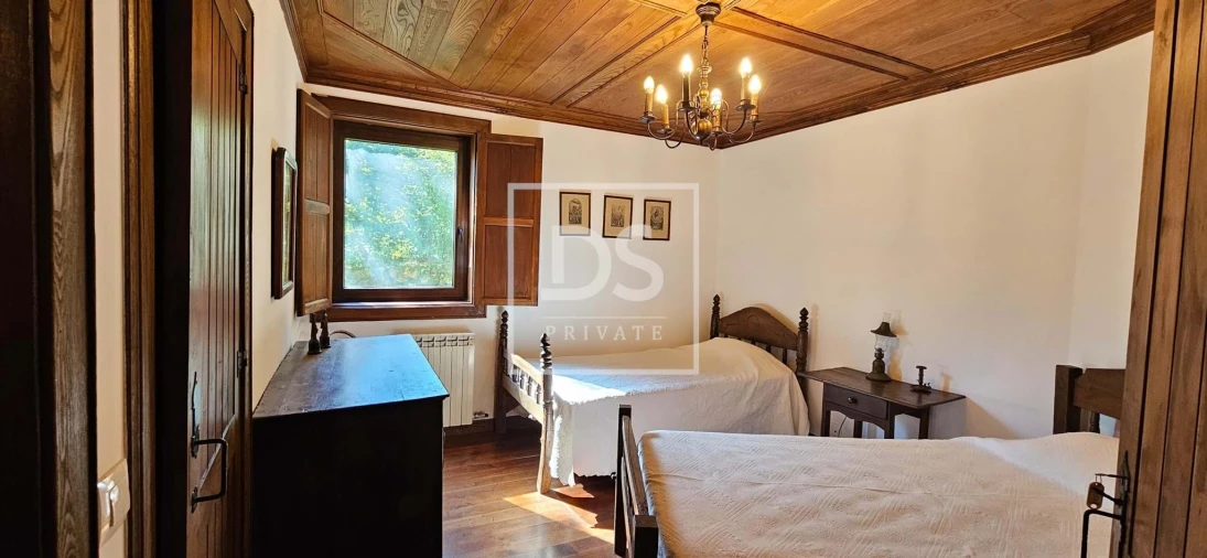 Quinta T9 para Venda em Santa Clara de Louredo Foto 15