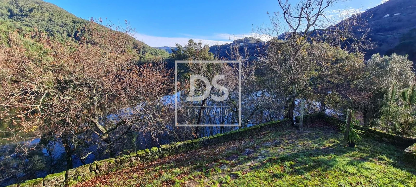 Quinta T9 para Venda em Santa Clara de Louredo Foto 32