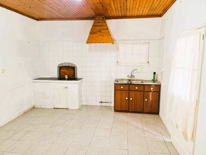 Moradia T5 para Venda em Lajes do Pico Foto 14