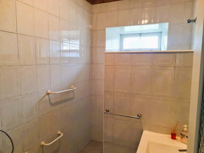 Moradia T5 para Venda em Lajes do Pico Foto 11