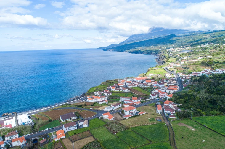 Moradia T5 para Venda em Lajes do Pico Foto 29