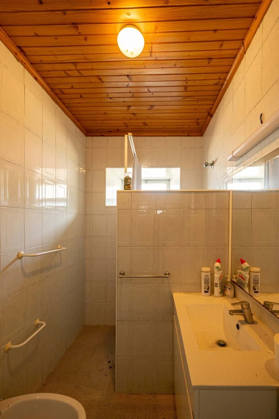 Moradia T5 para Venda em Lajes do Pico Foto 12