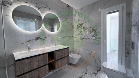 Apartamento T2 para Venda em Corroios