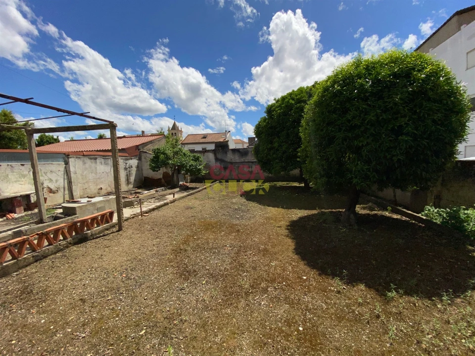 Moradia T6 para Venda em São João Baptista Foto 6