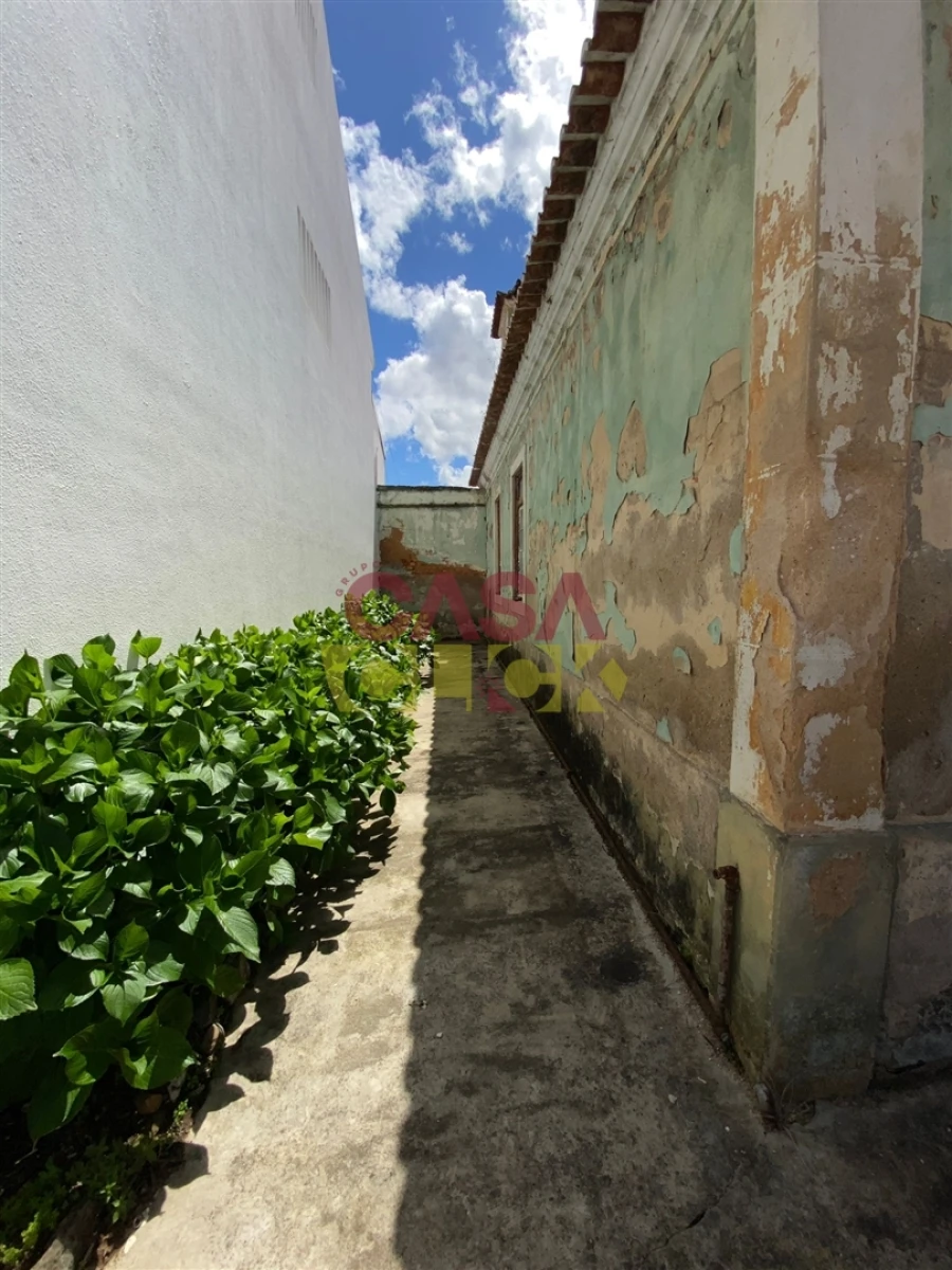 Moradia T6 para Venda em São João Baptista Foto 3