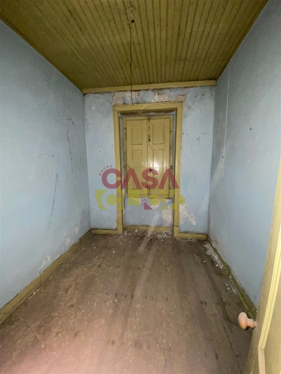 Moradia T6 para Venda em São João Baptista Foto 22