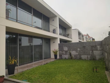 Moradia T3 para Venda em Aver-O-Mar, Amorim e Terroso