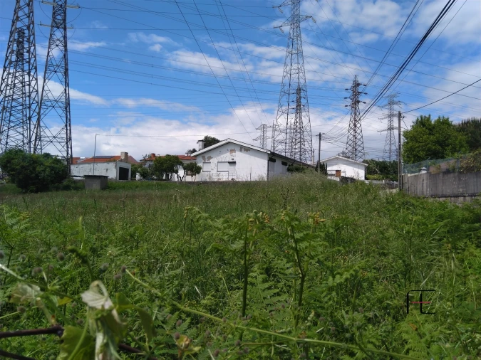 Terreno para Venda em Cidade da Maia Foto 14