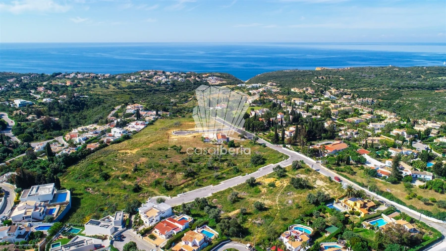 Terreno para Venda em Estômbar e Parchal